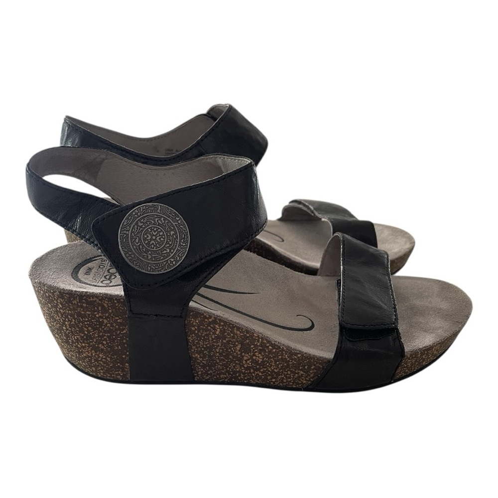 Abeo Una Sandal Sz 9 N Black Leather Adjustable Strap Wedge Platform Shoe